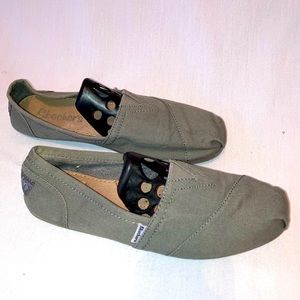 👠Skechers 7.5 Shoe